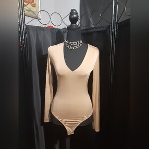 Express Nude Tan Long Sleeve Bodysuit Women's Size XS Yoga Exercise Business Cas
